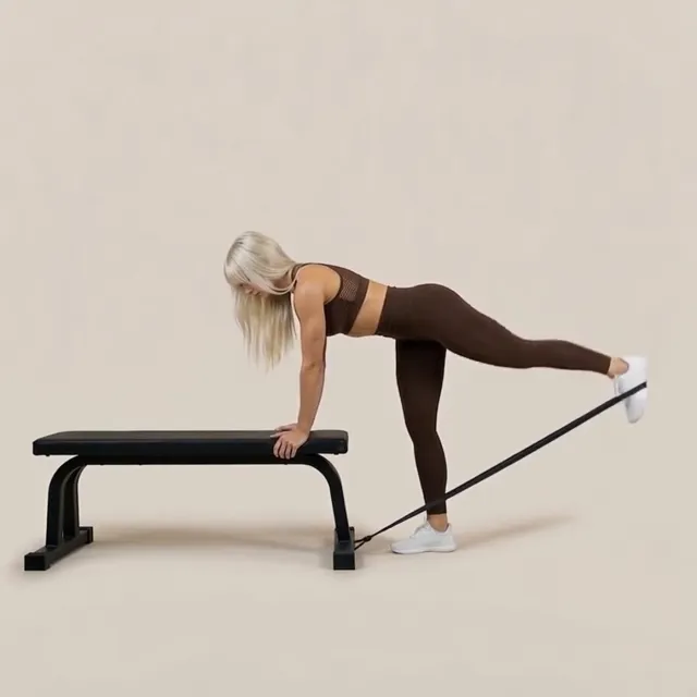 Banded Bench Kickback — starting position